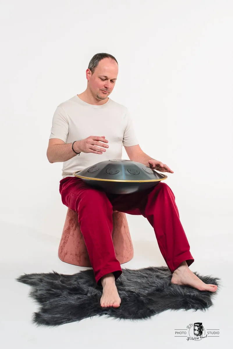 Un handpan, l’un des trois instruments du bain sonore.
