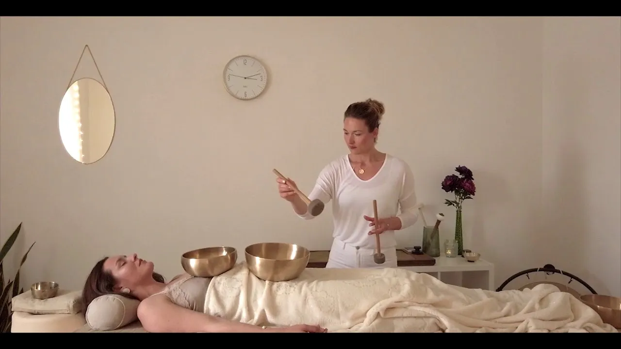 Vidéo : Peter Hess® sound massage — a preview of a sound massage treatment (YouTube)